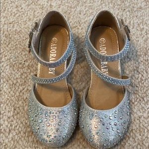 Girls sparkly dress shoes